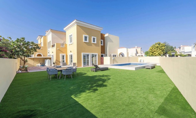 Dubai Villa | StayShort - Luxury 4BR Villa-Al Reem 3-Perfect Family Getaway!