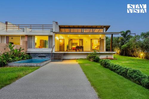 Anjaneri Villa | StayVista at Blisswood Villa with WiFi, AC, Pool