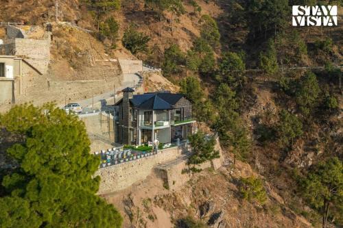 Kasauli Villa | StayVista at Ridge of Twilight 4bhk Valley View Villa in Kasauli with Jacuzzi
