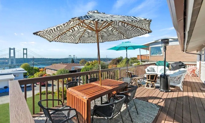 West End House | Stellar views of the Bay & the Olympics