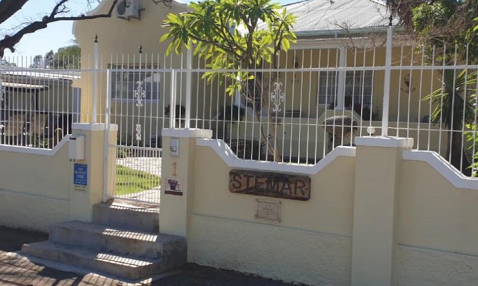 Graaff-Reinet House | Stemar Self Catering