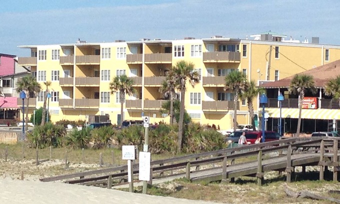 Tybee Island Condo | Steps to Beach! Gated garage. Park, 1 min.walk to restaurants and town. 5 Star!