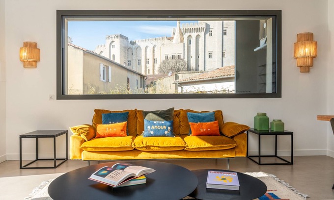 Avignon City Centre Apartment | Steps to Papal Palace — 3 luxury suites AC terrace reserved underground parking