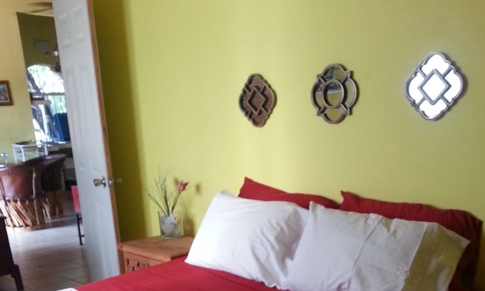 Chacala House | Steps to the beach!!! Great wifi, pet friendly