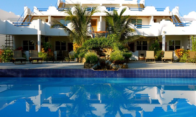 Sittee River Villa | Steps to the Ocean - 3 BR villa with Ocean and Mountain Views