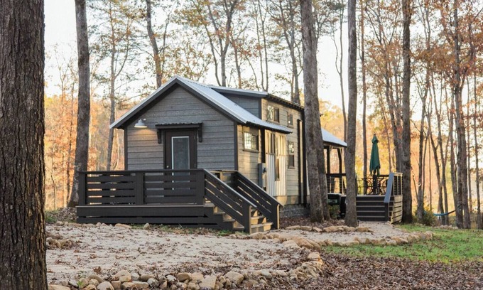 Tracy City House | Still Waters Tiny Home: Waterfront/Kayaks/HotTub