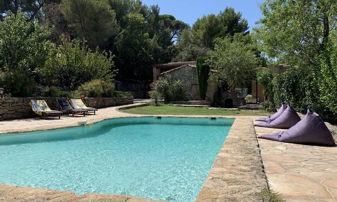 La Roque-sur-Pernes House | Stone, calm and comfort on 5000 m2 of land.