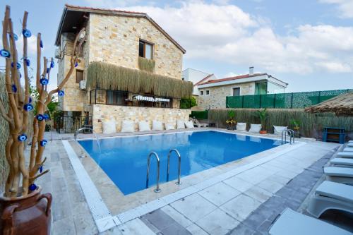 Bornova Hotel | STONE HOUSE BUTİK OTEL