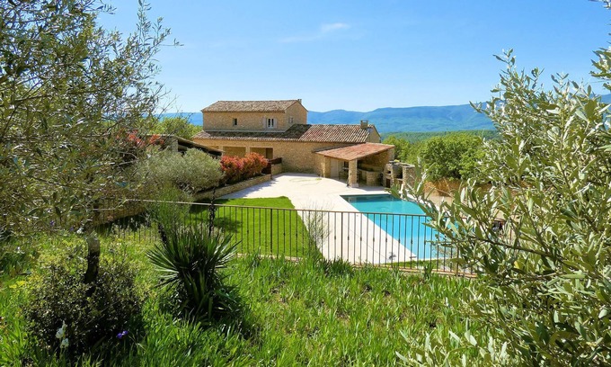 Viens Villa | Stone house completely renovated and decorated by an architect