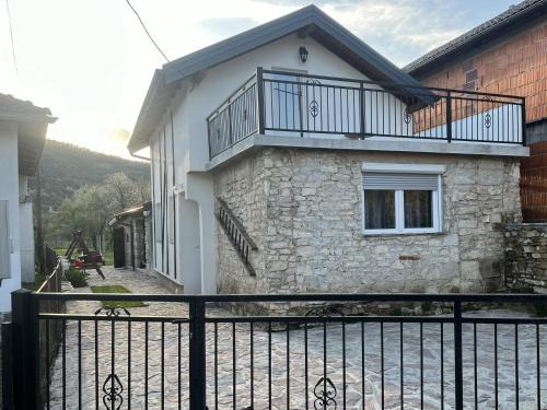 Bihac Apartment | Stone House Ripac