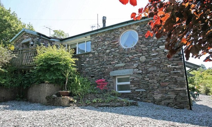 Ambleside House | STONE HOWE, family friendly, with a garden in Ambleside