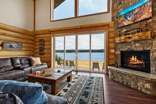 Island Park House | Stone Skipper Lodge