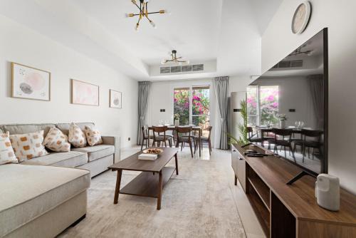 Ras Al Khor Industrial Area Villa | Stonetree - The Springs 5 - Peaceful Community