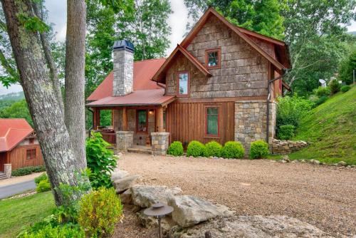 Banner Elk House | Storybook Cottage at Eagles Nest