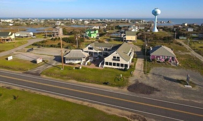 Hatteras Condo | Stowe Away - Gorgeous 1 bedroom with ALL the perks!