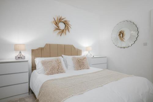 Derbyshire House | Stowe Hideout