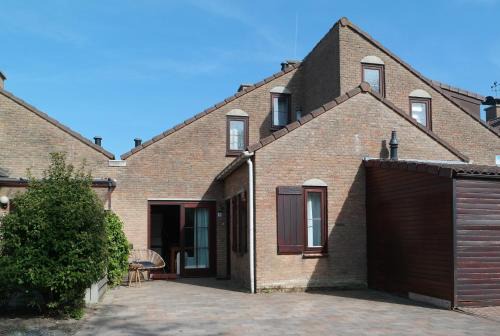 Retranchement House | Strandgeluk, Joost de Moorstraat 6