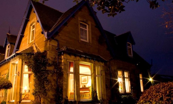 Perth Bed & Breakfast | Strathcona Guesthouse