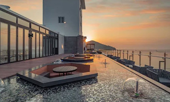 Geoje Hotel | Stubborn Hotel