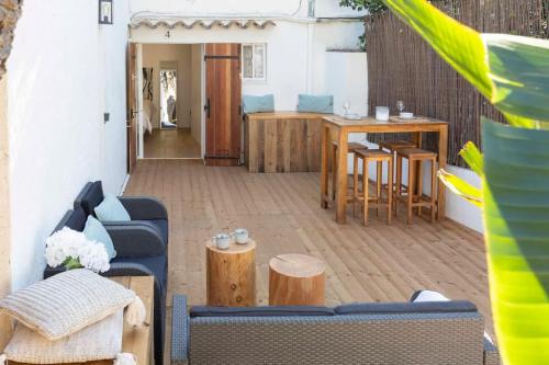 Cote d'Azur- French Riviera Apartment | Studio à 200m de la plage de Tahiti beach et à proximité du centre de St Tropez