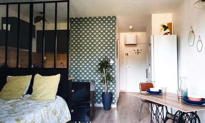 Greoux-les-Bains Apartment | STUDIO ÉLÉGANT & MODERNE - ENTRE LAVANDE ET GORGES DU VERDON
