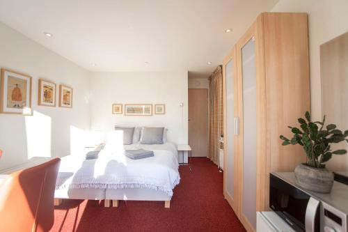 Zandvoort House | Studio 19 with private parking