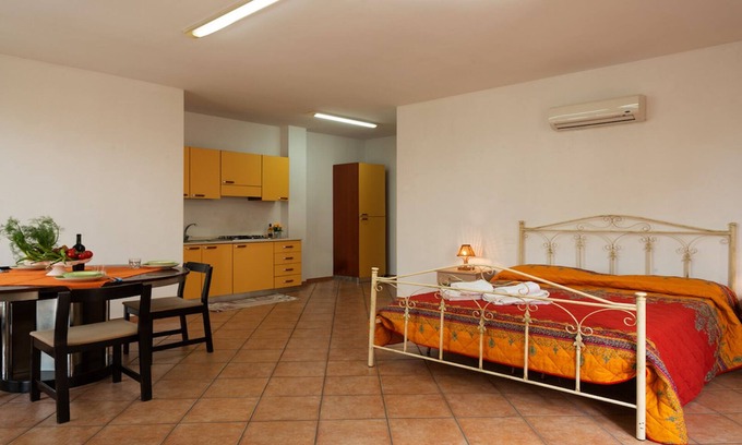 Racale Apartment | Studio 2/4pl in Racale 4km from the sea