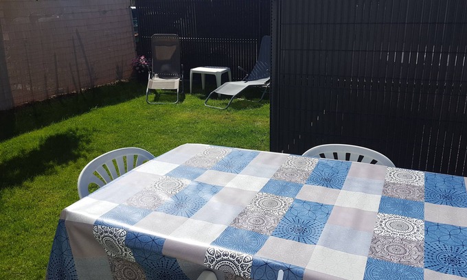 Saint-Pierre-d'Oleron Apartment | Studio 2 people with garden near sea and forest. its shops, its market .