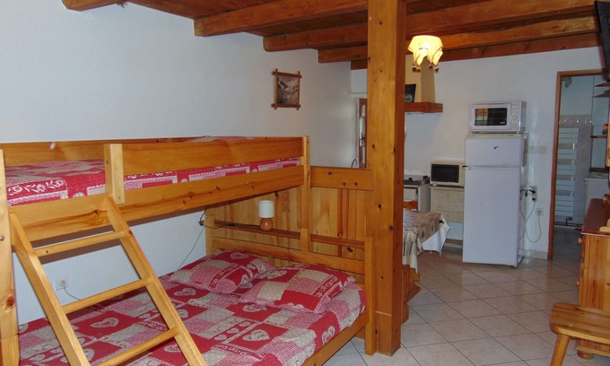 Valloire Apartment | STUDIO 3 pers. in a quiet traditional house