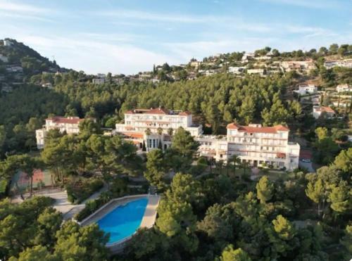 Hyeres Apartment | Studio 4 personnes copropriété pas frais de ménage