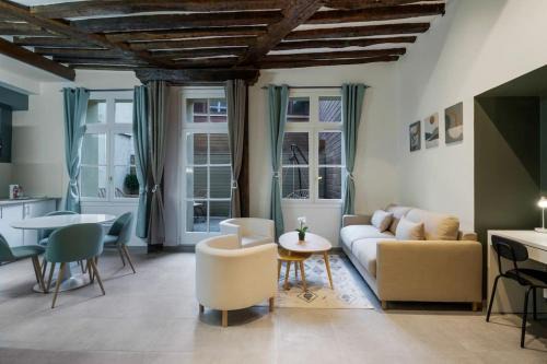5th Arrondissement Apartment | Studio 4pers with Terrace#La Sorbonne#Panthéon