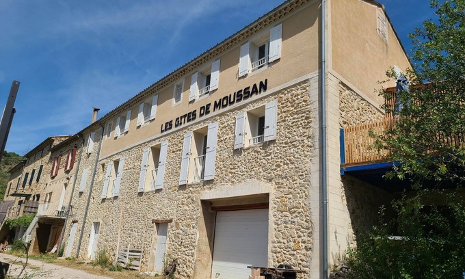 Montbrun-les-Bains Apartment | Studio 5 of 24 square meters, capacity 2 persons near Montbrun Les B