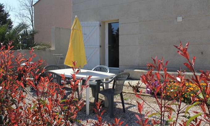 Saint-Cyprien Apartment | Studio 5 pers. in St-Cyprien between village and beaches on coteradieux site Wifi