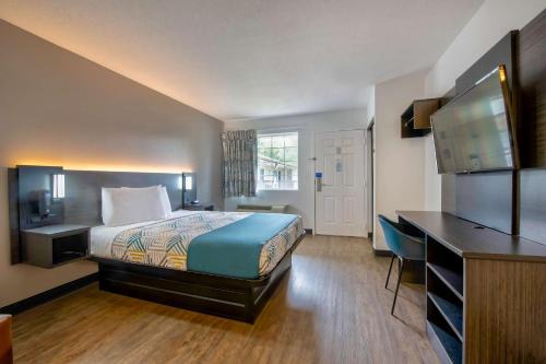 Pascagoula Hotel | Studio 6-Pascagoula, MS