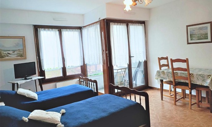 Aix-les-Bains City Center Apartment | Studio Aix-les-Bains, 1 pièce, 2 personnes - FR-1-555-24