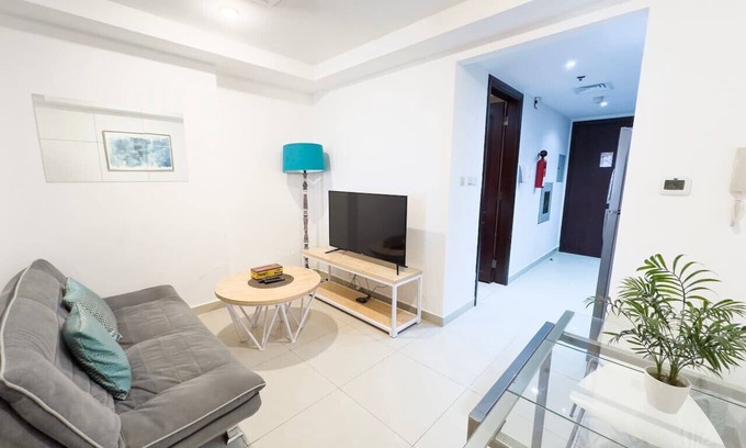 Al Hamra Village Apartment | Studio Apartment with sea view
