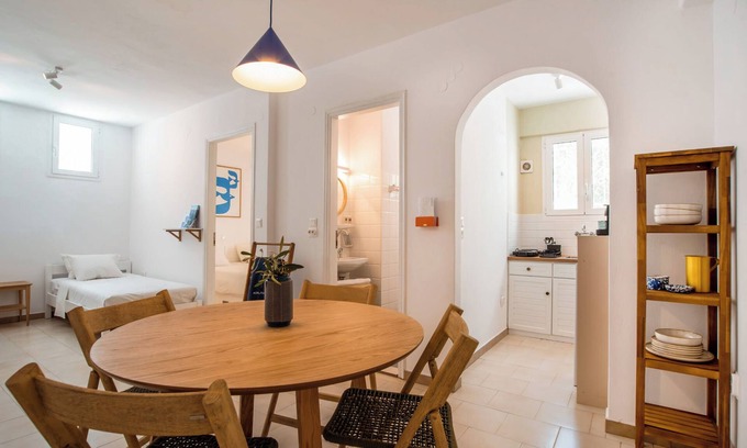 Paros Apartment | Studio Apartment '2' with Private Terrace, Wi-Fi and Air Conditioning