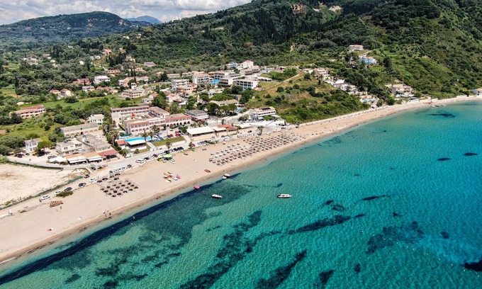 Agios Georgios Pagon Apartment | Studio Apartment "Angel's Studio 1" with Mountain View, Balcony & Wi-Fi