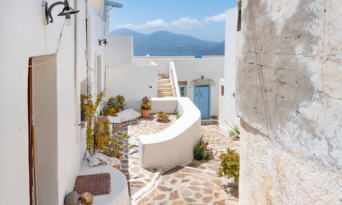 Milos Apartment | Studio Apartment 'Betty Superior with Panoramic View 2' with Sea View, Wi-Fi and Air Conditioning