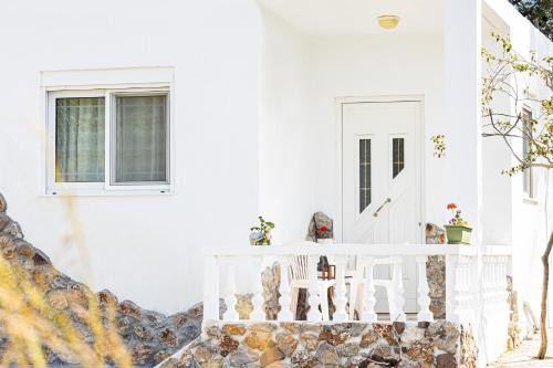 Pefkos House | STUDIO ASTERO