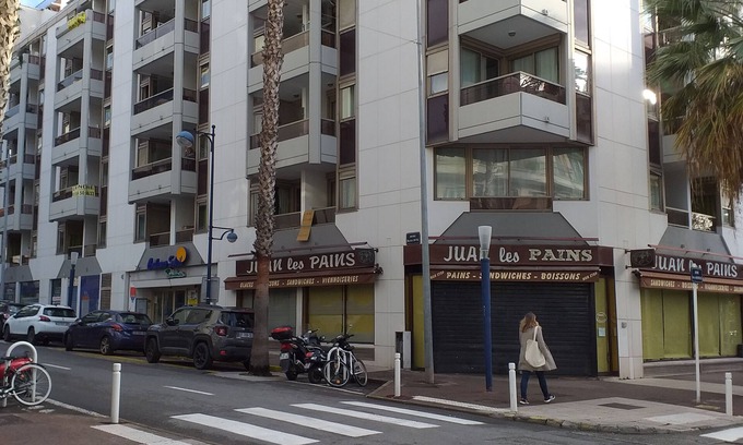 Juan-les-Pins Apartment | STUDIO AT 50 METERS FROM THE BEACH