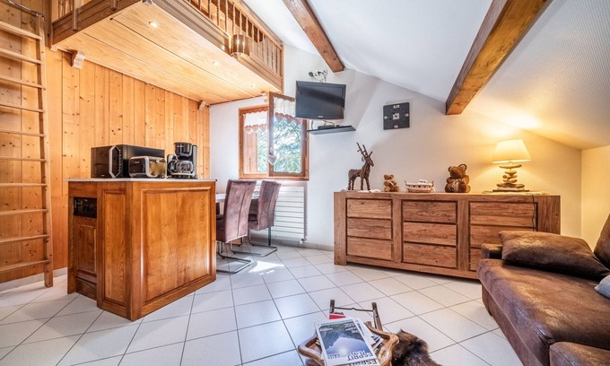 Morillon Apartment | Studio 'Au Rêve Savoyard 6' with Mountain View, for 4 People