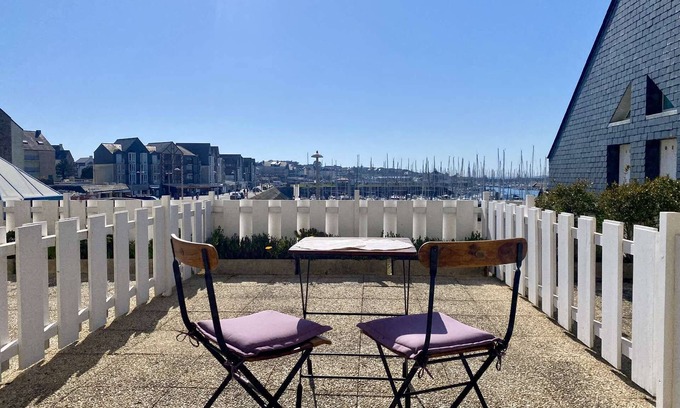 Arzon Apartment | Studio Avec Grande Terrasse à Louer Pour les Vacances sur le Port du Crouesty