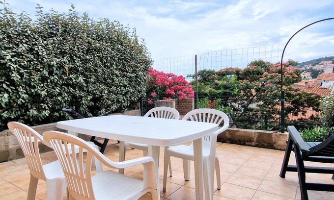 Banyuls-sur-Mer Apartment | Studio cabine à Banyuls-sur-Mer, terrasse, parking privé, proche centre-ville et plage - FR-1-309-277
