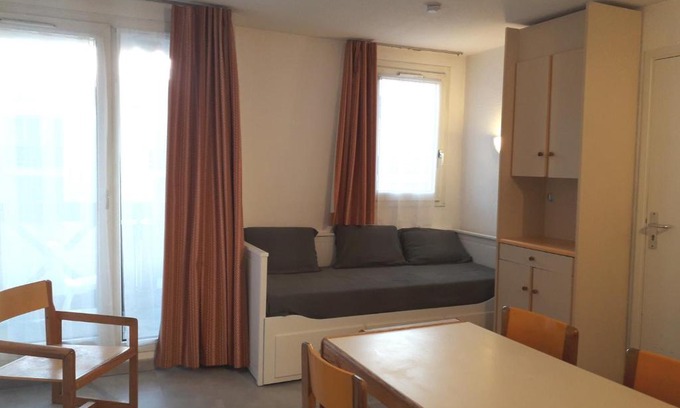 Villard-de-Lans Apartment | Studio cabine rénové, 100m du centre du village, Villard-de-Lans - FR-1-689-22