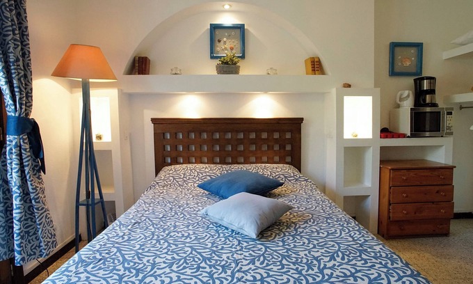 Giens Apartment | Studio Calme Côte Jardin Proche Plage