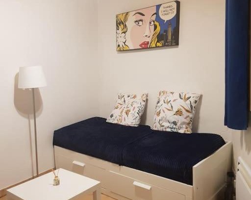 L'Isle-sur-la-Sorgue Apartment | Studio-centre ville