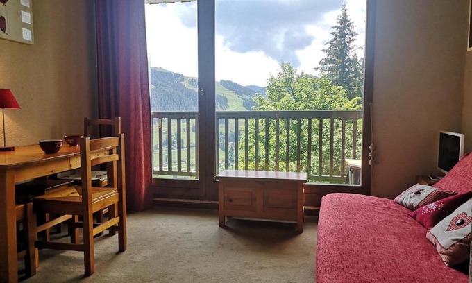 Notre-Dame-de-Bellecombe Apartment | Studio cosy à Notre-Dame-de-Bellecombe pour 4 personnes avec vue panoramique - FR-1-595-10
