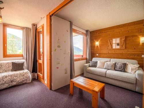 Les Avanchers-Valmorel Apartment | Studio coquet à 50m des pistes, proche commerces, balcon et casier à ski - FR-1-356-204