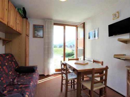 La Toussuire Apartment | Studio cosy 4 pers avec terrasse au pied des pistes - FR-1-417-49